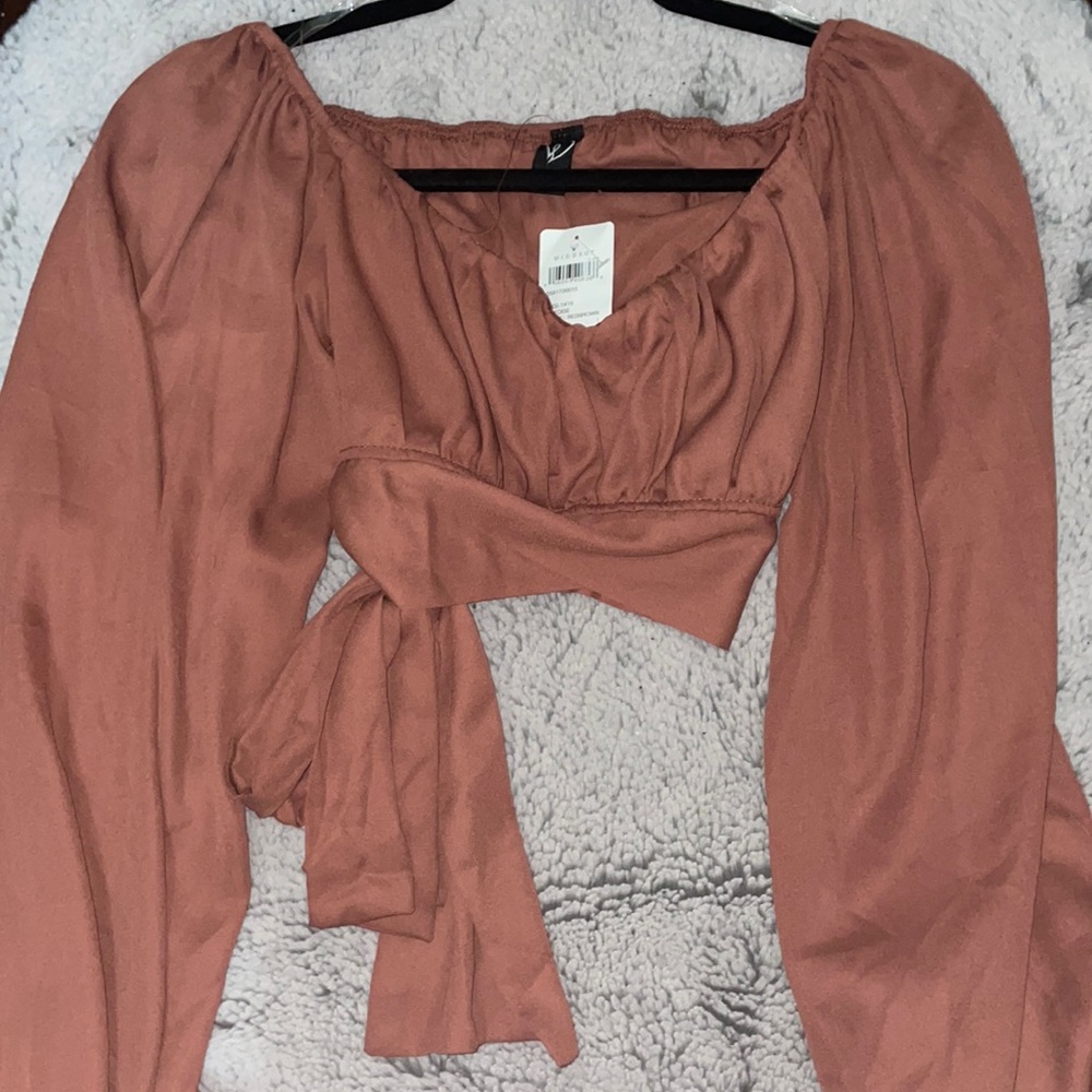 Red/brown linen crop top with bow